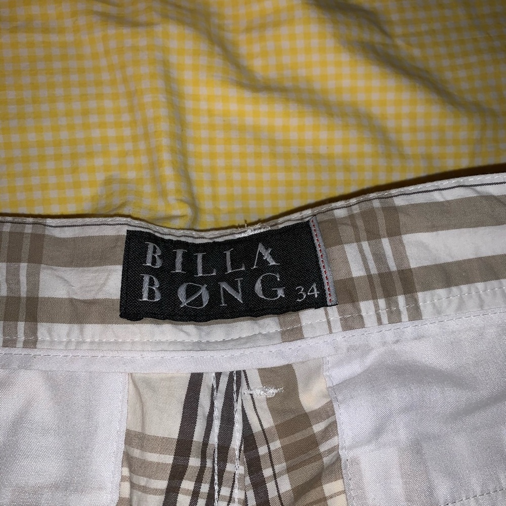 Billa Bong men’s shorts - Picture 2 of 4